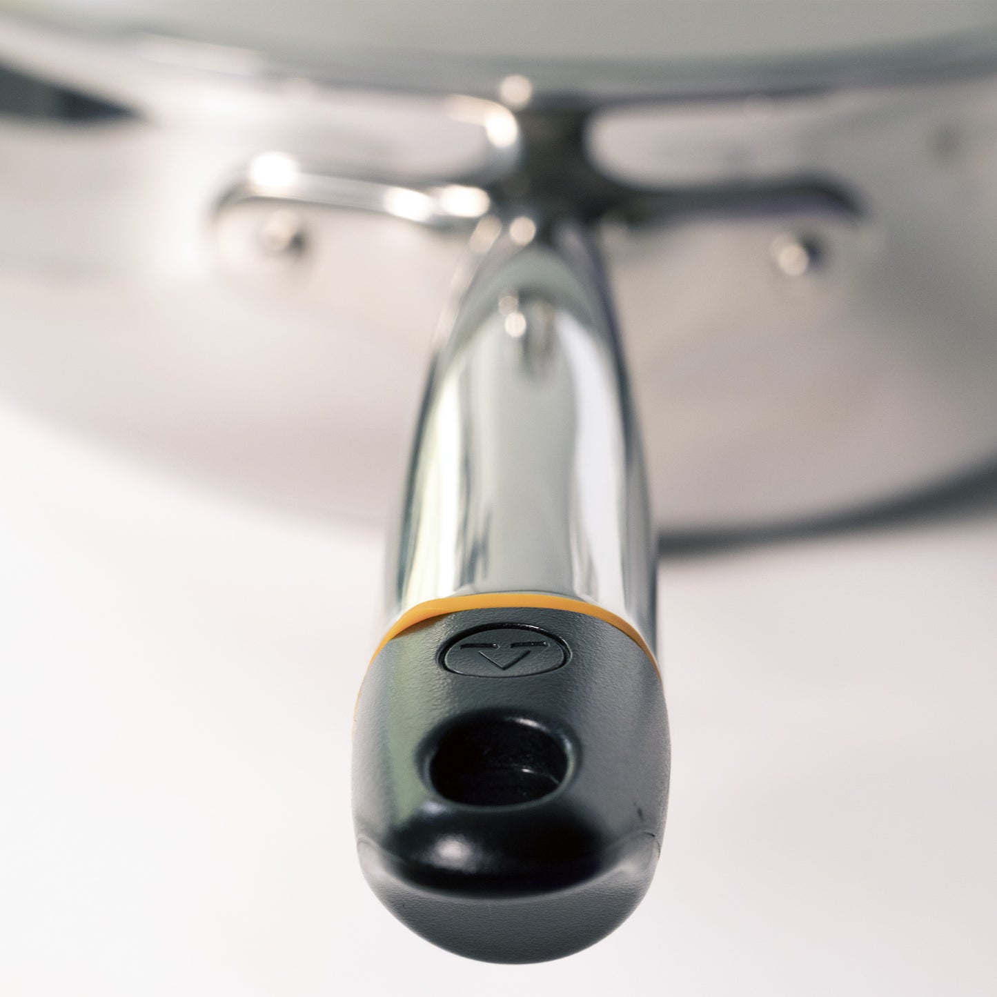 5.5qt Chef's Pot - GE Appliances