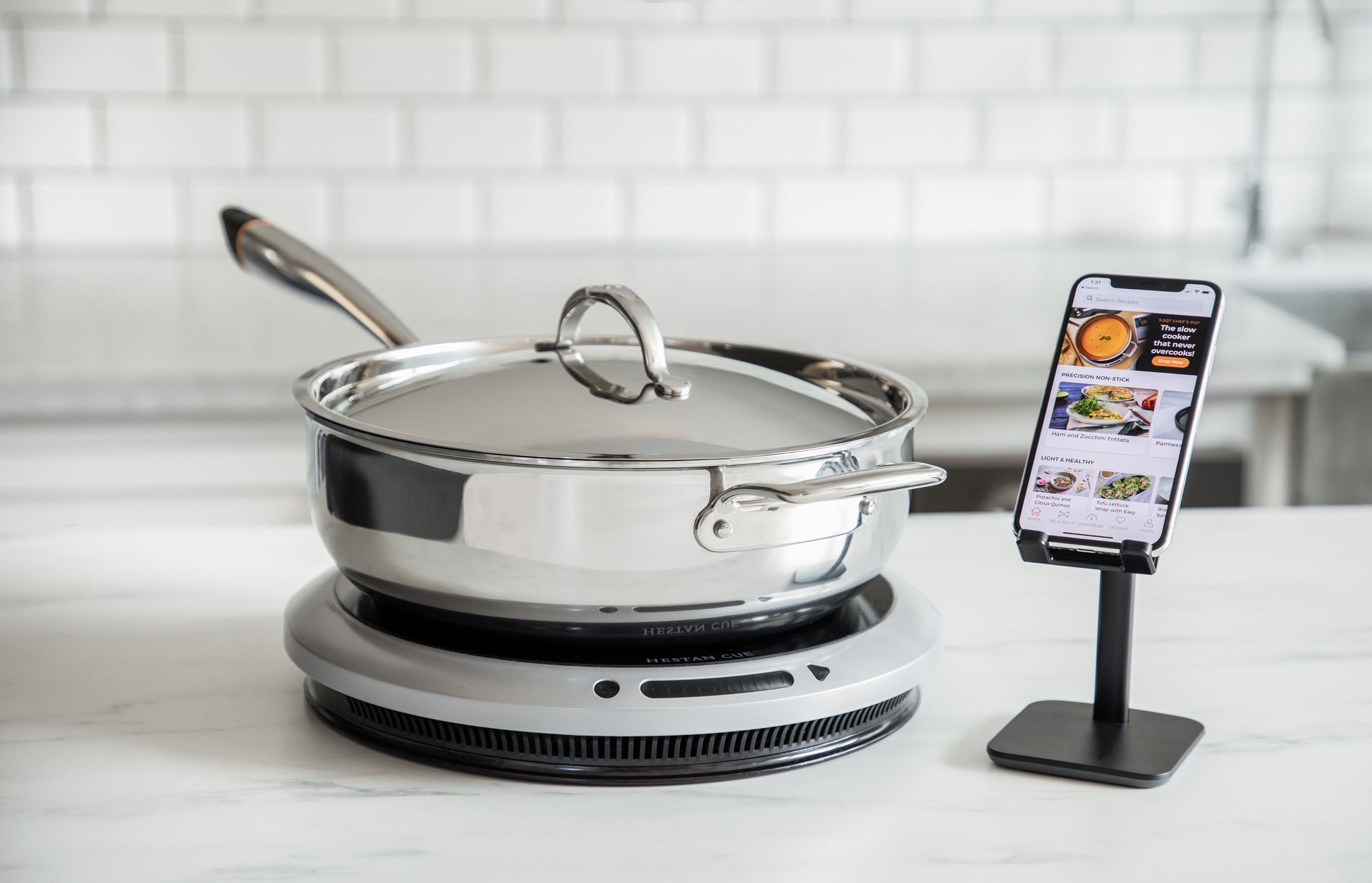 This $13 Cell Phone Stand Helps Keep Home Cooks Hands-Free